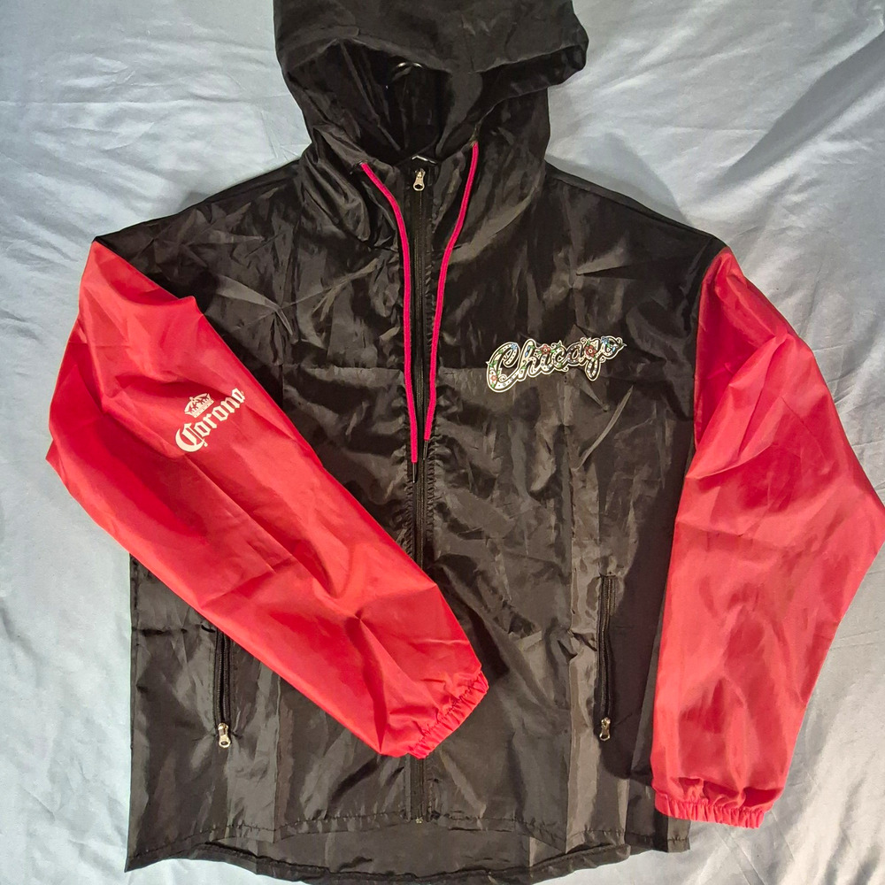 Corona Chicago Bulls Hooded Windbreaker Jacket Black/Red Logo Size L
